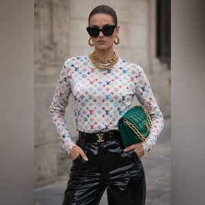 Fashionable Colorful Logo Long Sleeve Top – NWT